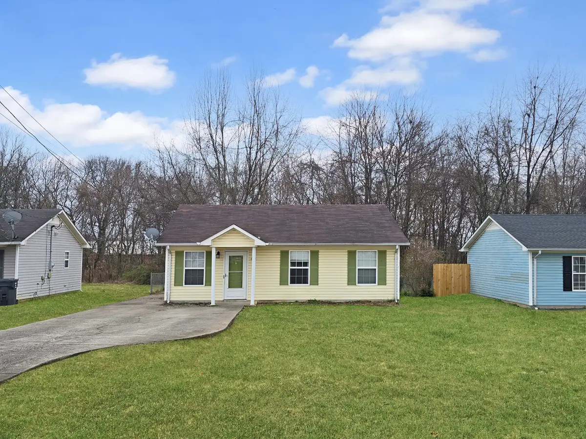 634 Stateline Rd, Oak Grove, KY 42262 - Image #1