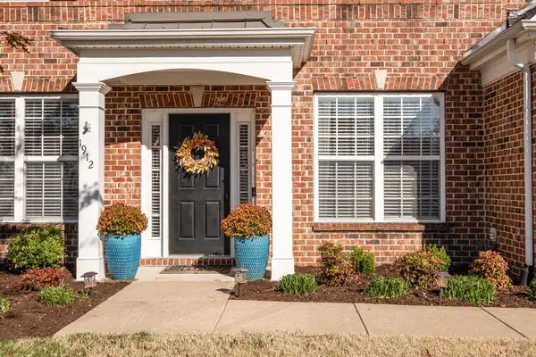 1912 Trammel Dr, Nolensville, TN 37135