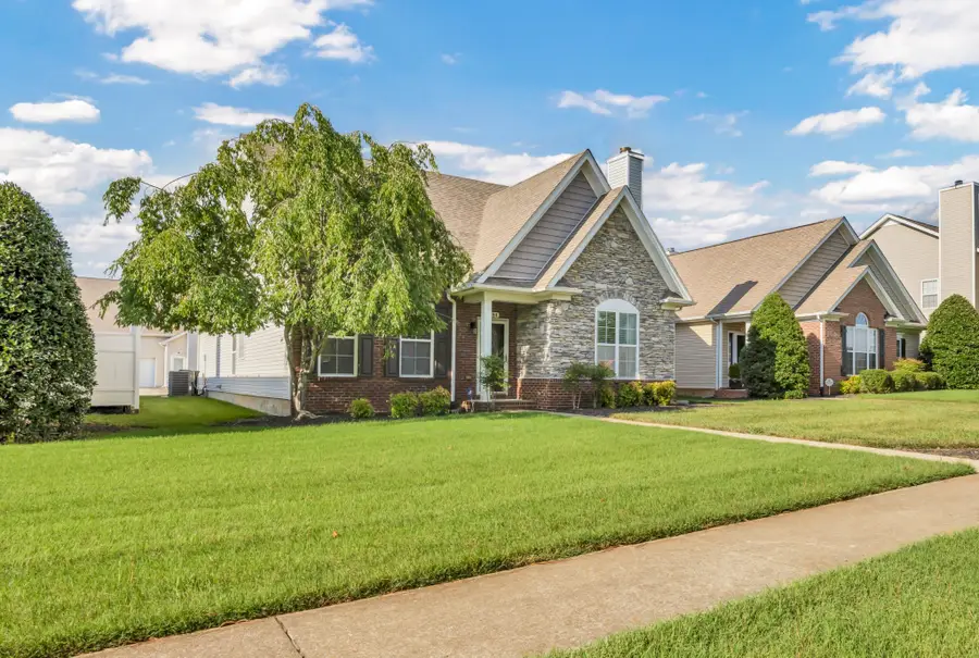 184 Whitman Aly, Clarksville, TN 37043 - Image #2