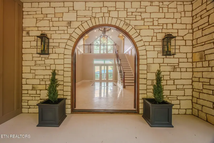 431 Thomas Loop Rd, Sevierville, TN 37876 - Image #2