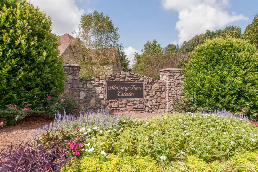 901 Deer Pointe Ct, Nashville, TN 37221 - Image #2