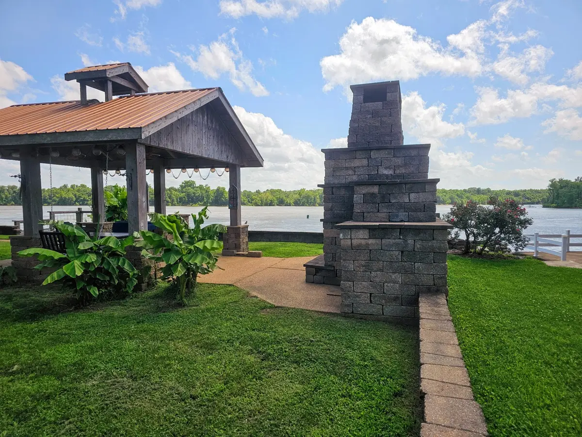 625 River Rd, Clifton, TN 38425 - Image #1