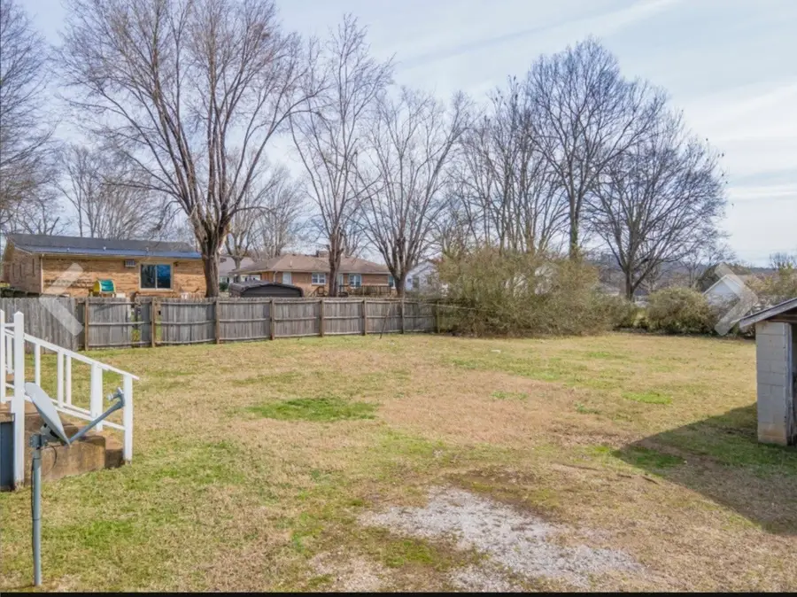 635 Cleveland St, Pulaski, TN 38478 - Image #3