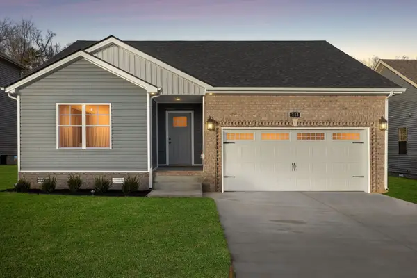 143 Brenda Dr, Clarksville, TN 37040