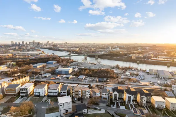 118B Fern Ave, Nashville, TN 37207