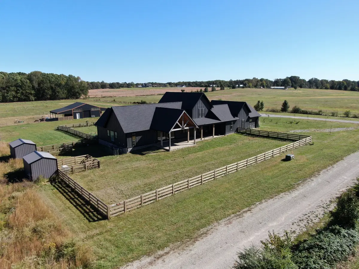 128 Emma Ln, Hohenwald, TN 38462 - #1