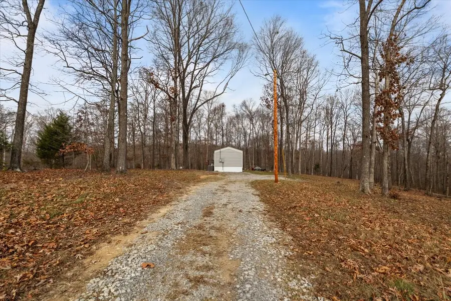 316 Friendship Dr, Tennessee Ridge, TN 37178 - Image #2