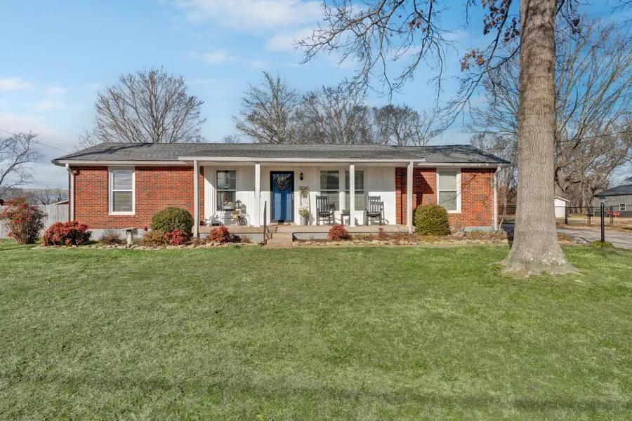 125 Gates Dr, Hendersonville, TN 37075 - Image #2
