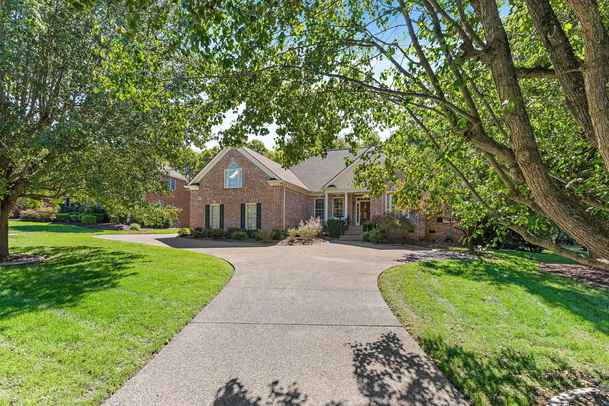 9067 Fallswood Ln, Brentwood, TN 37027 - Image #1