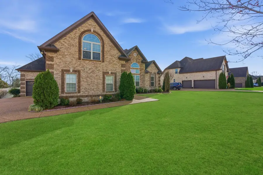 716 Farmington Dr, Lebanon, TN 37087 - Image #3