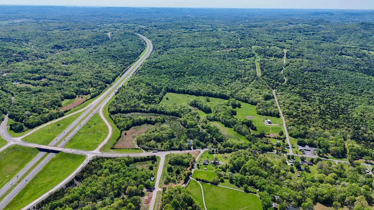 9147 Spantown Rd, Arrington, TN 37014 - Image #1