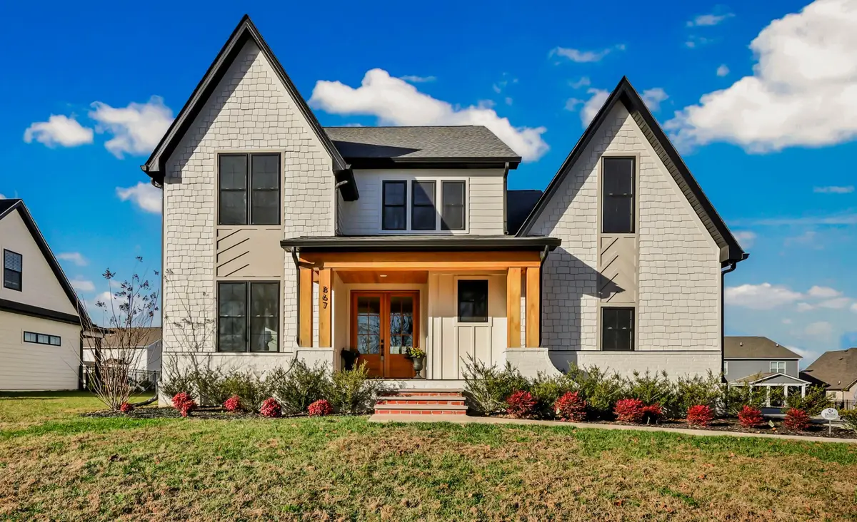 867 Shady Bluff Trl, Clarksville, TN 37043 - Image #1