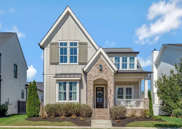 808 Carsten St, Nashville, TN 37221