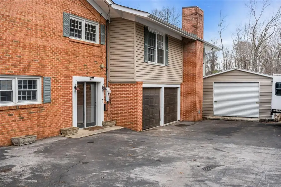 1007 Sycamore Dr, Manchester, TN 37355 - Image #3