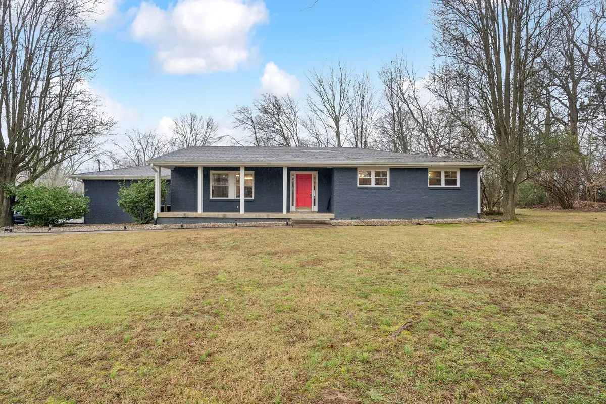 5106 Greer Rd, Goodlettsville, TN 37072 - Image #1