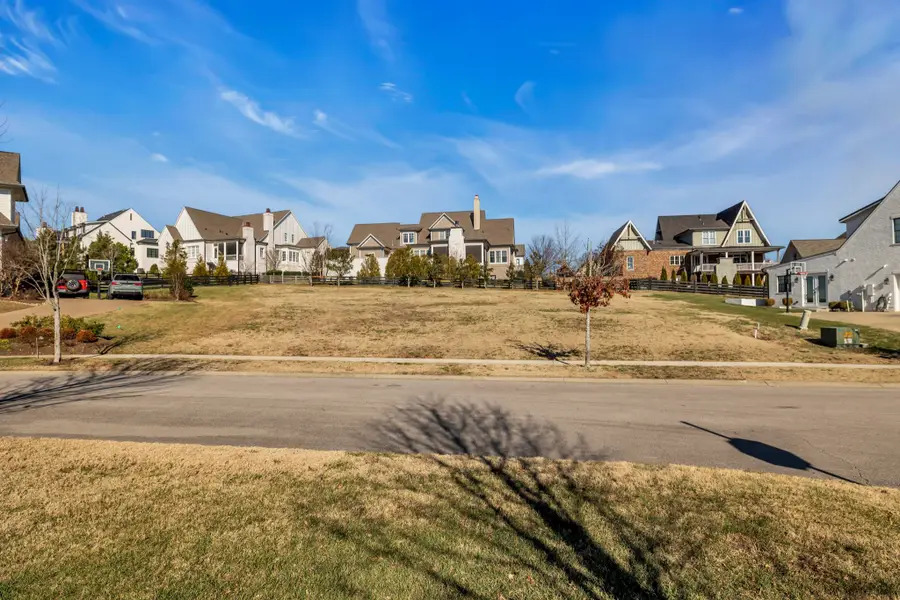 7211 Shagbark Ln, College Grove, TN 37046 - Image #2