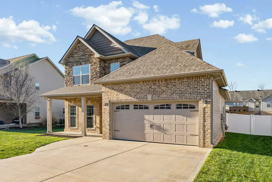 676 Richards Dr, Clarksville, TN 37043 - Image #3