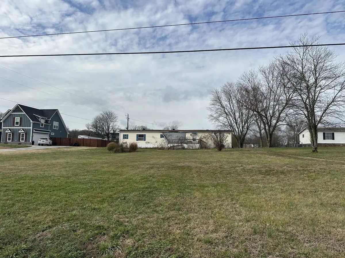 565 Hiwassee Rd, Lebanon, TN 37087 - Image #1
