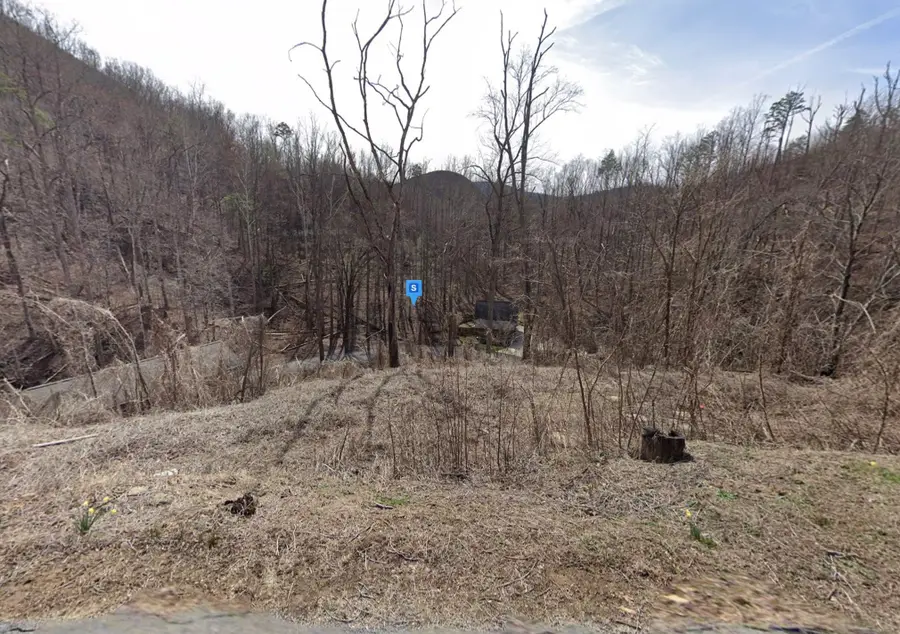 810 Park Dr, Gatlinburg, TN 37738 - Image #2