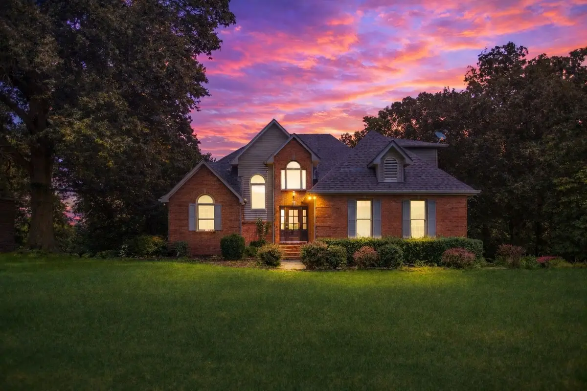 208 Loop Dr, Winchester, TN 37398 - Image #1