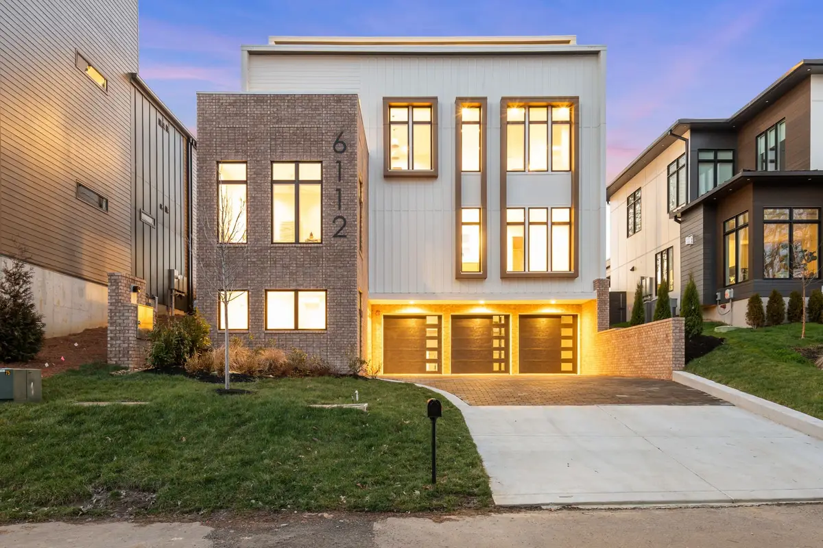 6112 Hill Circle Dr, Nashville, TN 37209 - #1