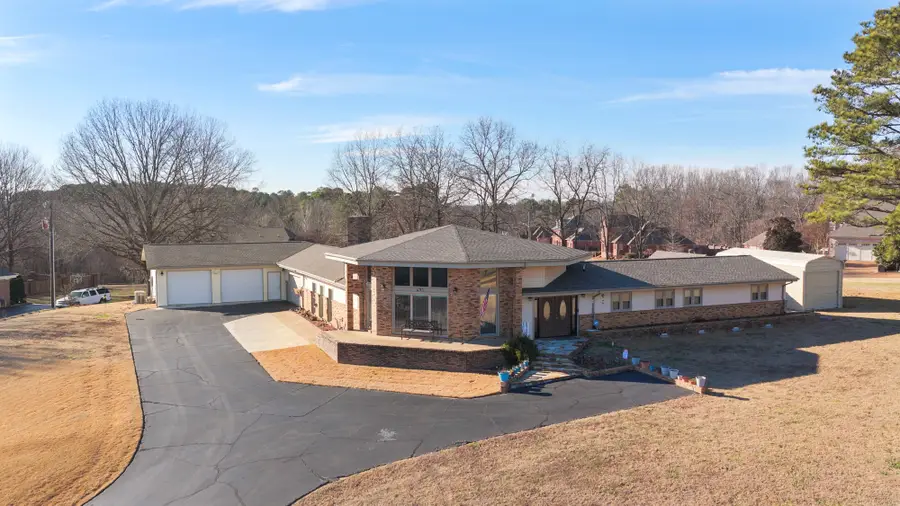 491 Tara Ln, Huntingdon, TN 38344 - Image #2