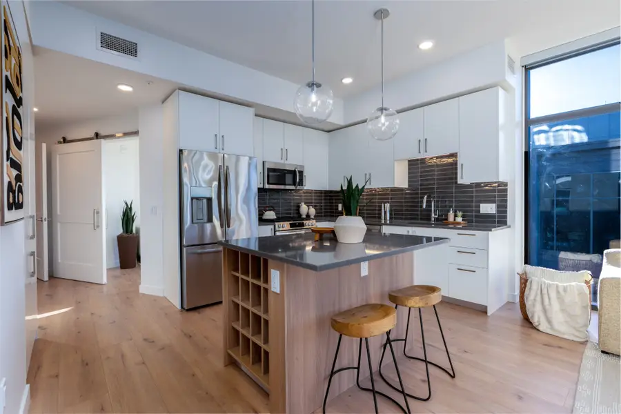 1212 Demonbreun St #B1 (C), Nashville, TN 37203 - #3