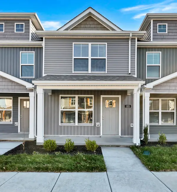 105 Quarry Point Dr, Clarksville, TN 37043