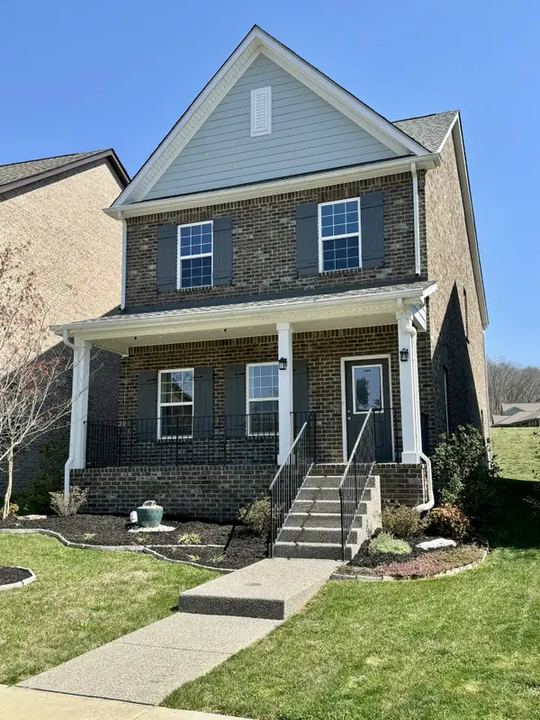 319 Carellton Dr, Gallatin, TN 37066