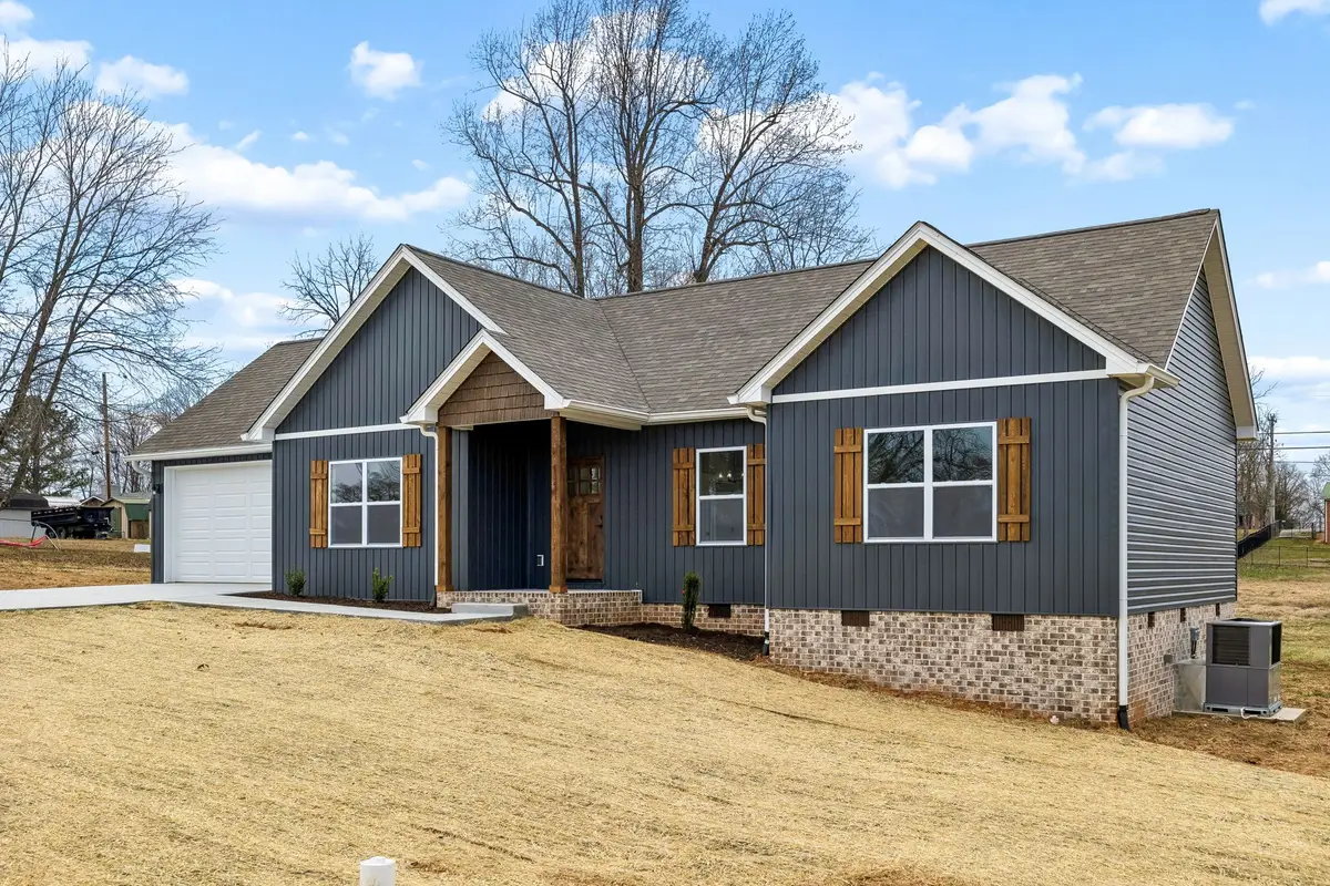 1231 Springdale Dr, Cookeville, TN 38501 - Image #1