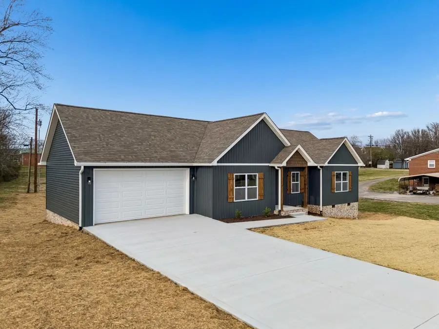 1231 Springdale Dr, Cookeville, TN 38501 - Image #2