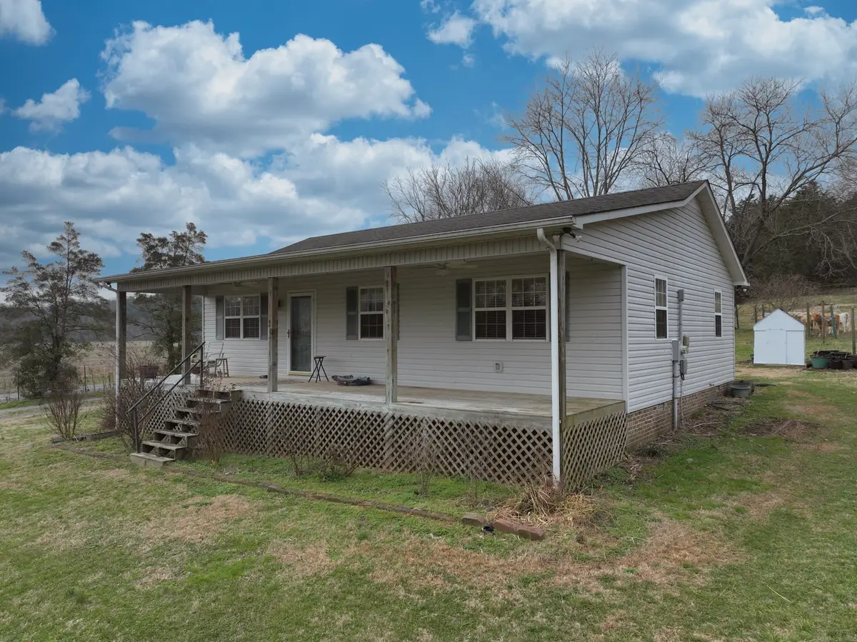 329 Cavender Rd, Woodbury, TN 37190 - Image #1