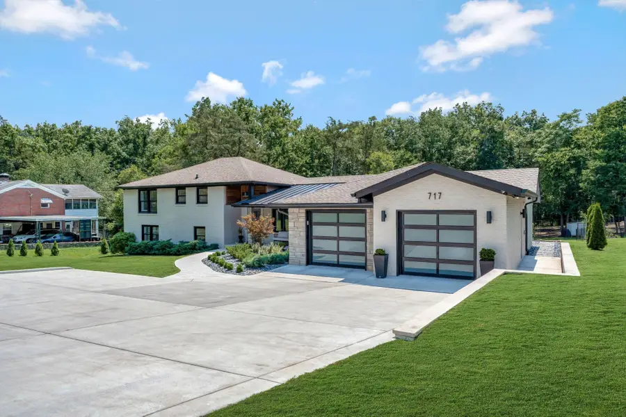717 Starlit Rd, Nashville, TN 37205 - Image #3