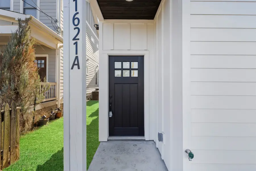 1621 9th Ave N, Nashville, TN 37208 - Image #2