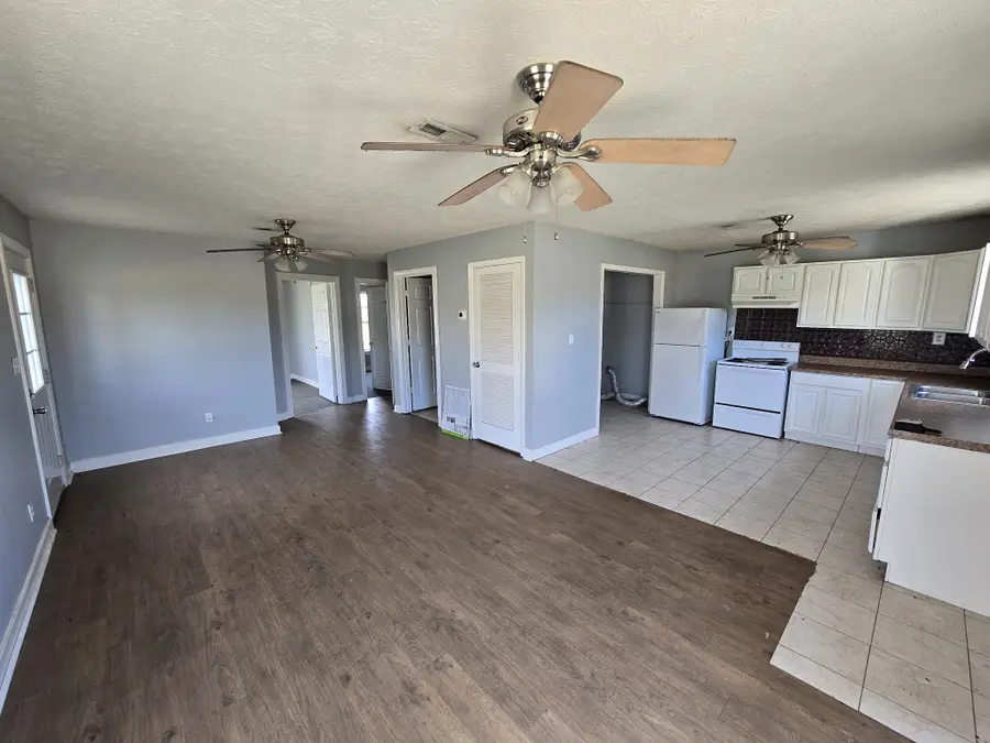 1330 Old Charlotte Rd, White Bluff, TN 37187 - Image #2