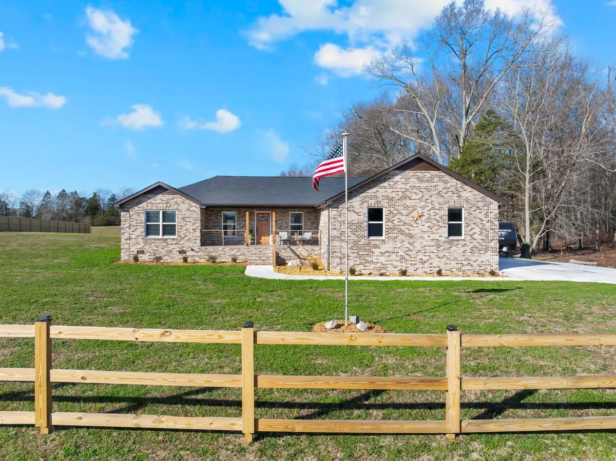 300 Old Clark Rd, Winchester, TN 37398 - Image #1