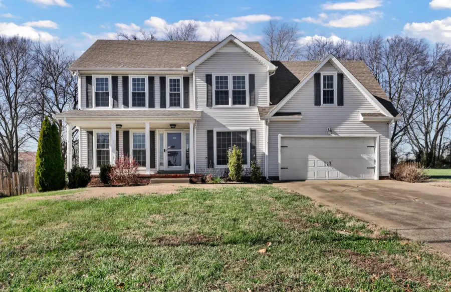3324 Greenspoint Dr, Clarksville, TN 37042 - Image #2