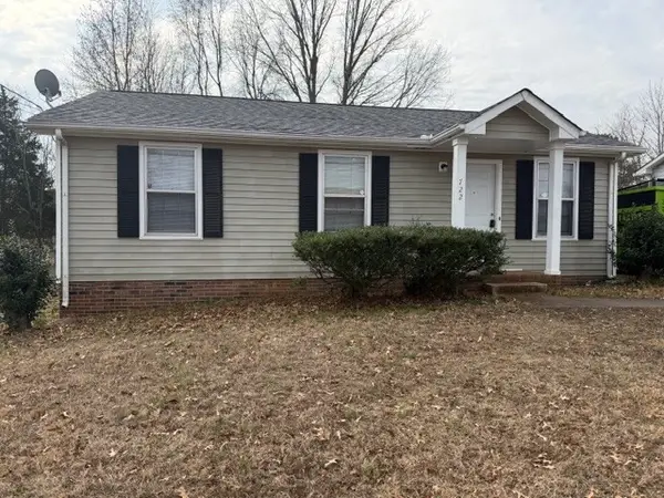 722 Shelton Cir, Clarksville, TN 37042