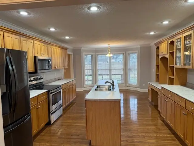 368 Stillwater Drive, Paris, TN 38242 - Image #2