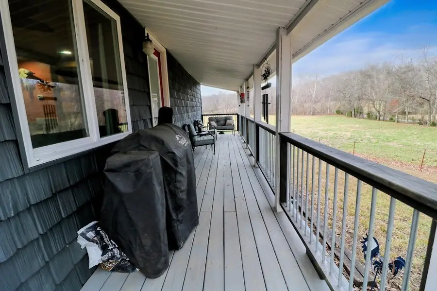 290 Sine Ln, Erin, TN 37061 - Image #2