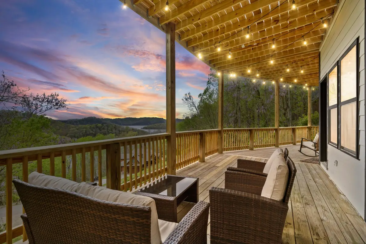 350 Williamson Cir, Smithville, TN 37166 - #1