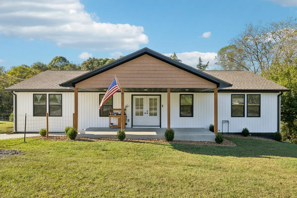 417 Defeated Creek Hwy, Carthage, TN 37030 - Image #1