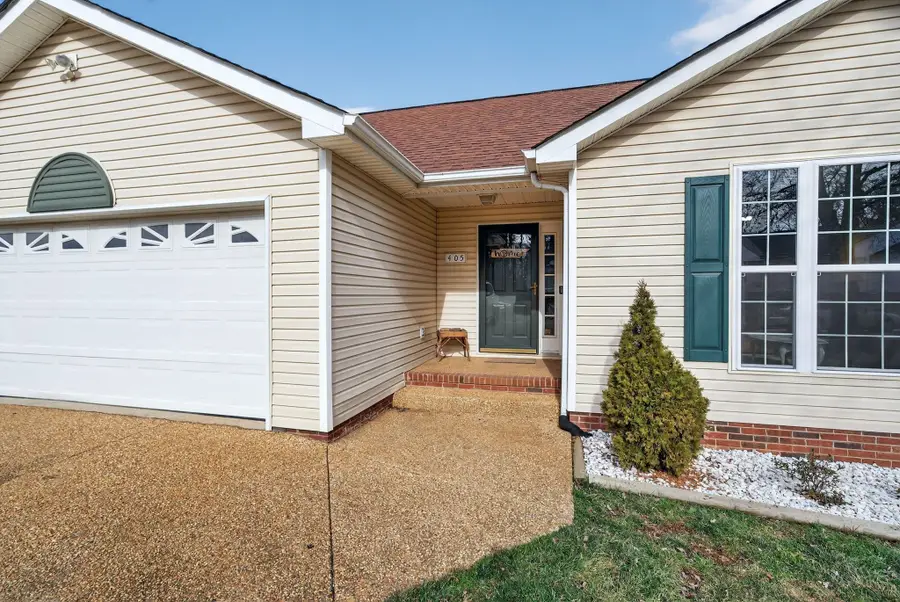 405 Bradford Cir, Columbia, TN 38401 - #2