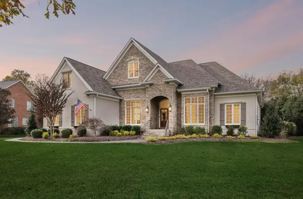 1731 Surrey Dr, Brentwood, TN 37027