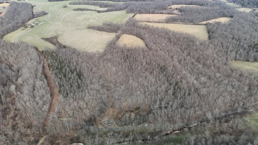 3306 Clifty Rd, Westmoreland, TN 37186 - Image #3