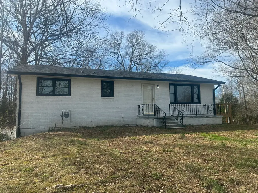 1360 Highway 49 E, Charlotte, TN 37036 - Image #2