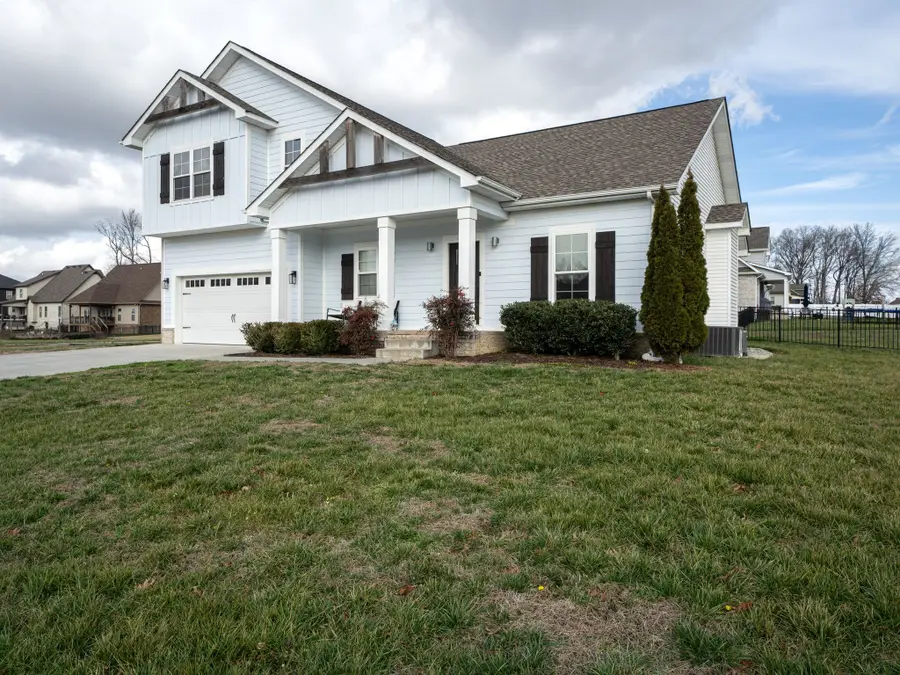 1001 Chagford Dr, Clarksville, TN 37043 - Image #2