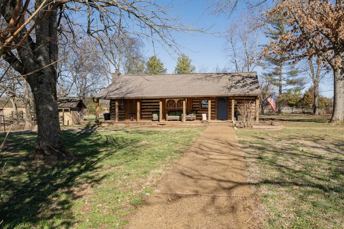9202 Link Rd, Christiana, TN 37037 - Image #1