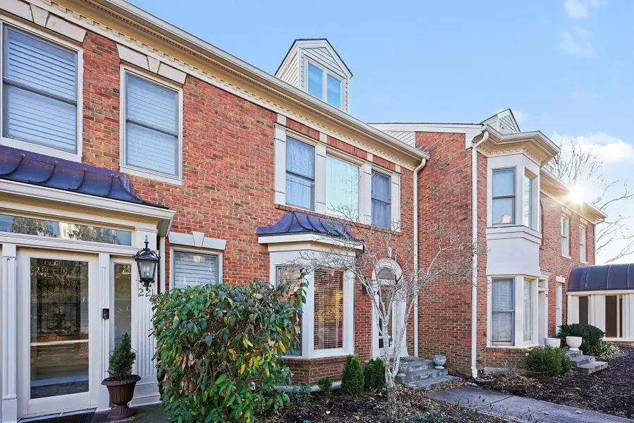 223 Cheswick Ct, Nashville, TN 37215 - Image #2