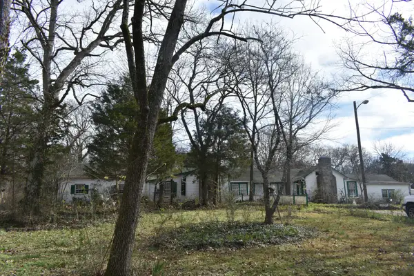 209 Hillcrest Dr, Madison, TN 37115